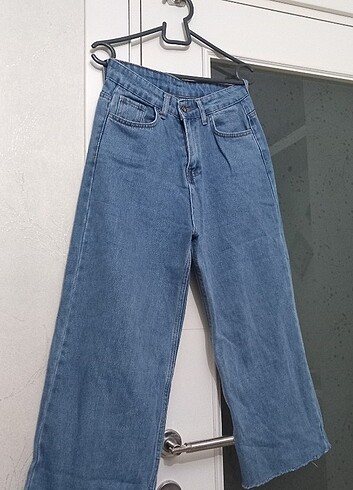 28 Beden mavi Renk pantolon