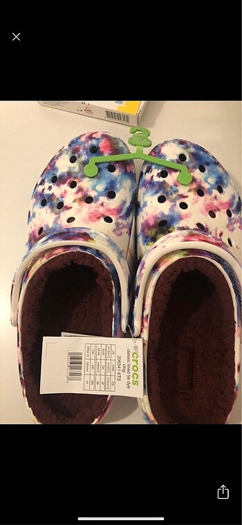 Crocs