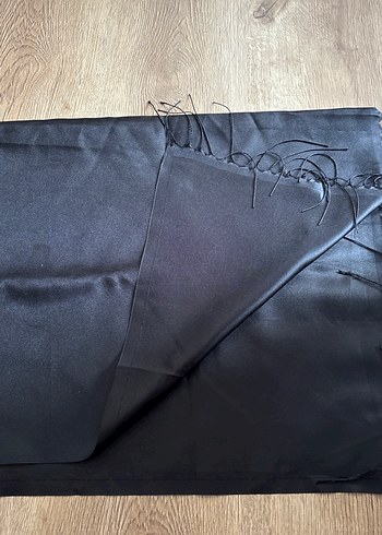Siyah Tafta Kadın Şal - Görsel 3