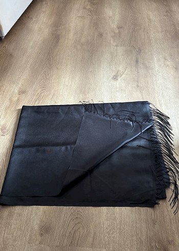 Siyah Tafta Kadın Şal - Görsel 2