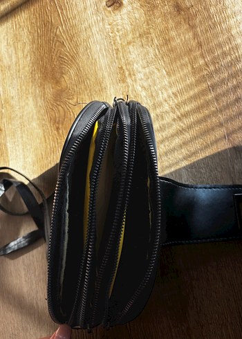 Kemer Tokalı Siyah Deri Kadın Çanta - Görsel 4