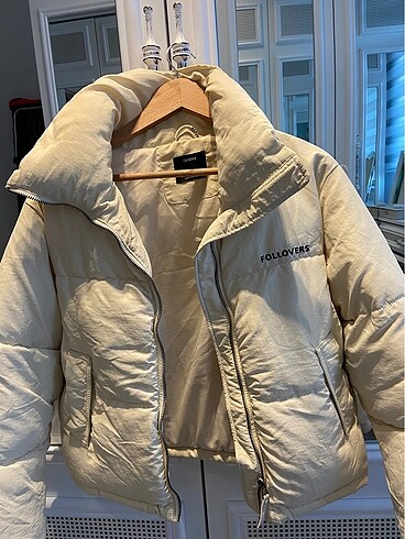 Bershka mont