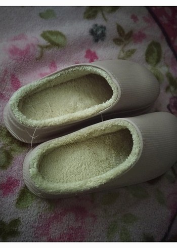 Kadın Ev Terliği - Görsel 4