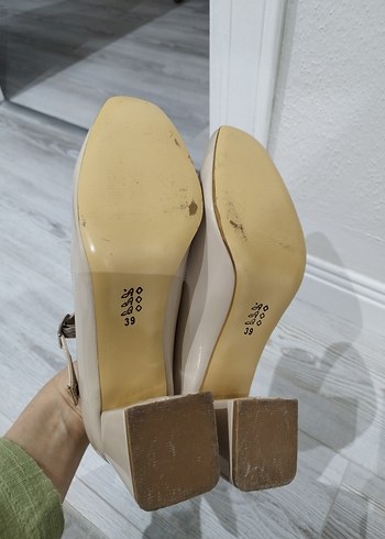 Diğer Bej Topuklu Kadın Klasik Ayakkabı
