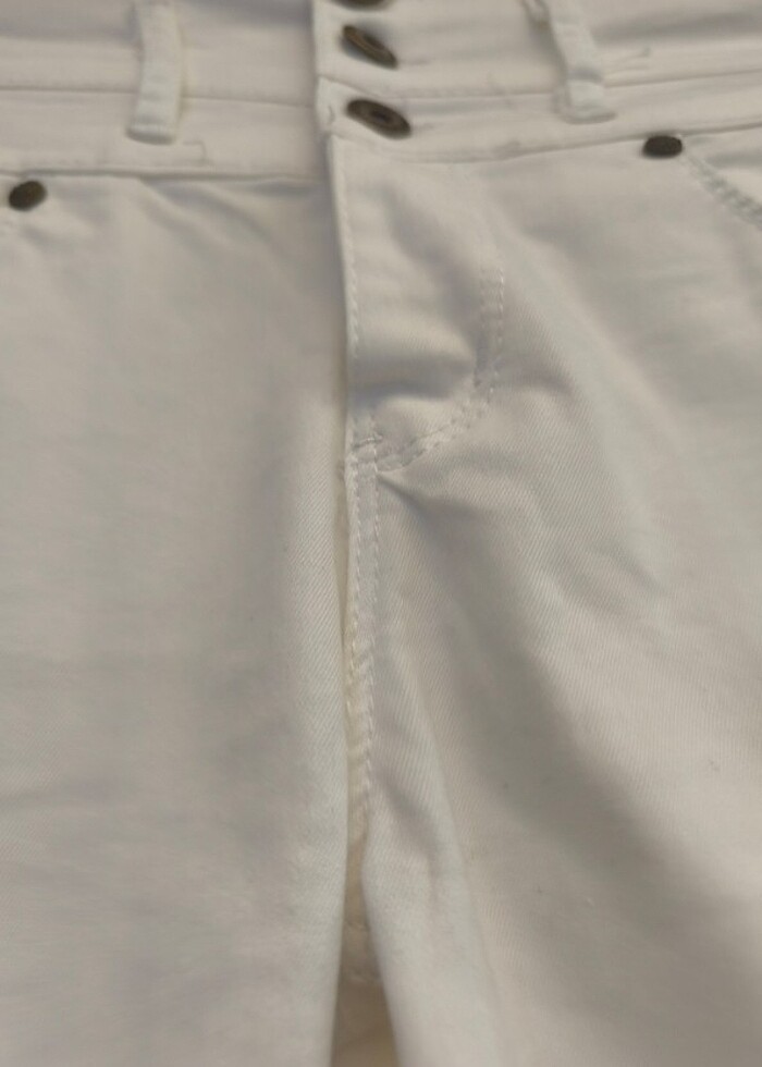 Beyaz pantolon - Görsel 3
