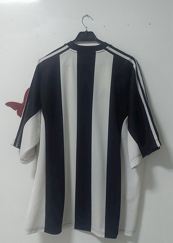 l/xl Beden beyaz Renk Erkek Adidas Siyah Beyaz Çizgili Kısa Kollu Forma