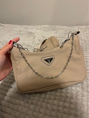Prada Krem Renk Ayarlanabilir Çanta