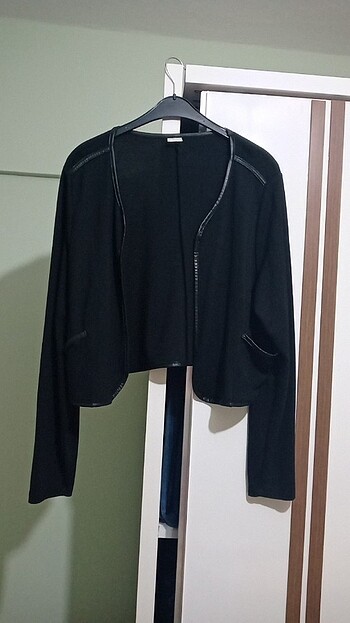 Siyah bolero