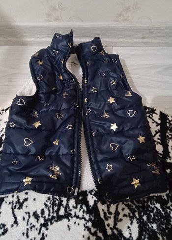 Kız Çocuk Lacivert Kürklü İşlemeli Yelek - Görsel 2