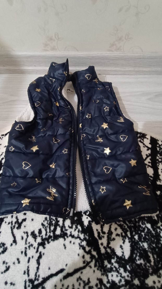 Kız Çocuk Lacivert Kürklü İşlemeli Yelek - Görsel 2