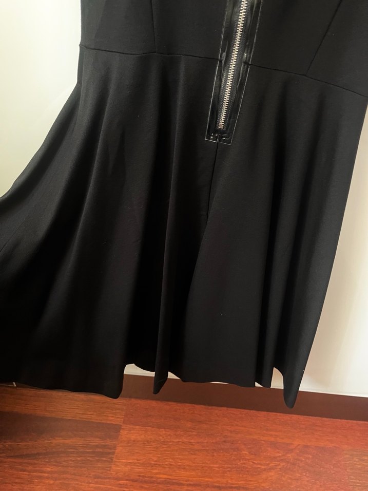 Guess Siyah Elbise - Görsel 4