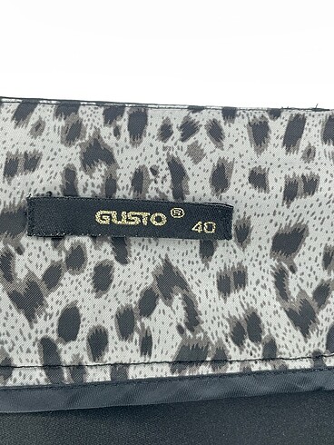40 Beden siyah Renk Gusto Kumaş Pantolon %70 İndirimli.