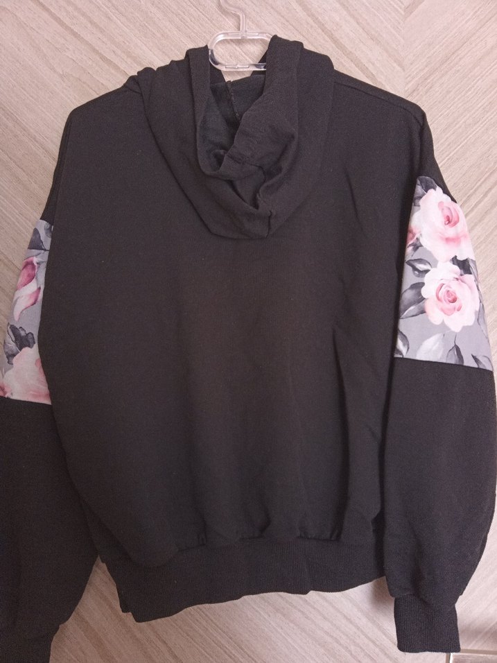 Çiçek Desenli Gri Kadın Sweatshirt - Görsel 3