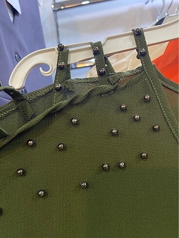 Zara Omuz detaylı bluz