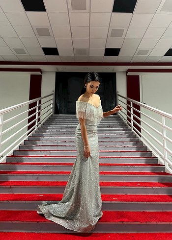 Gri parlak Uzun Abiye Elbise - Görsel 3