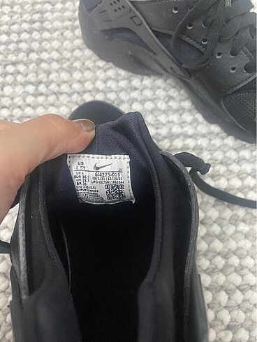 36,5 Beden siyah Renk Nike Huarache Spor Ayakkabı