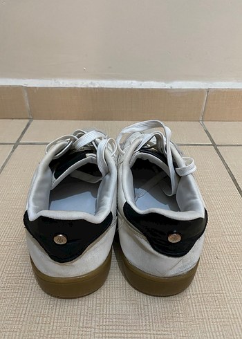 Beyaz Minimalist Kadın Sneakers - Görsel 5