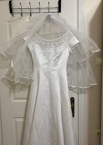 Beyaz Vintage Özel Tasarım Prenses Gelinlik - Görsel 2