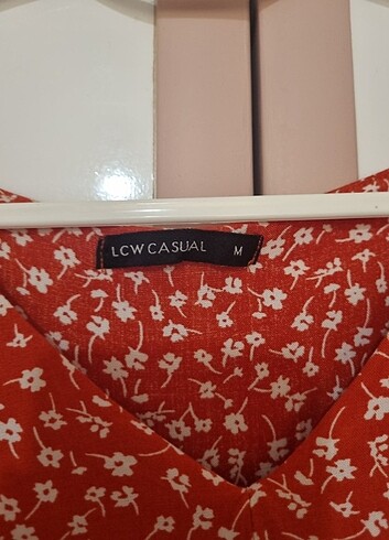 LC Waikiki Çiçekli yazlık elbise