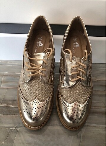 Diane Von Furstenberg Yurtdışı ürününüdür
