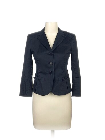 DKNY Blazer %70 İndirimli.