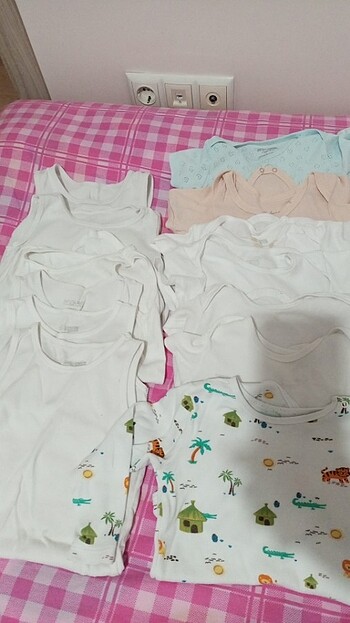 3 Yaş Beden beyaz Renk 13 adet zıbın seti unisex
