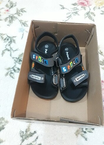 28 Beden Erkek çocuk sandalet