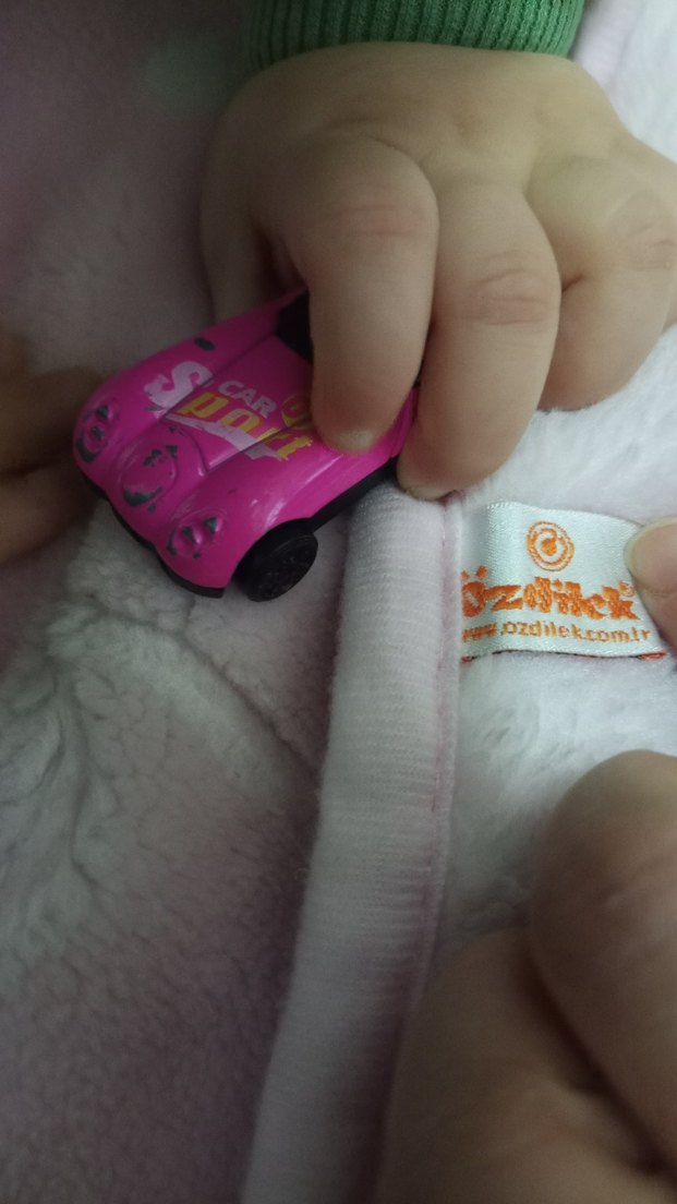 Pembe Desenli Çocuk Battaniyesi - Görsel 3