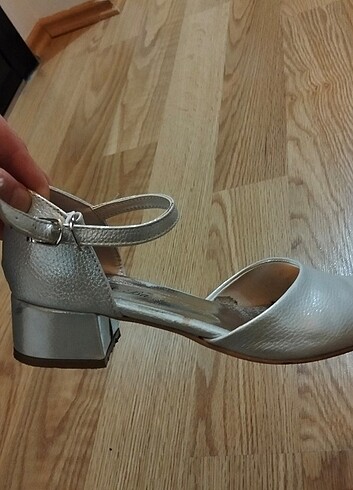 35 numara gümüş gri kız çocuk ayakkabısı - Görsel 8