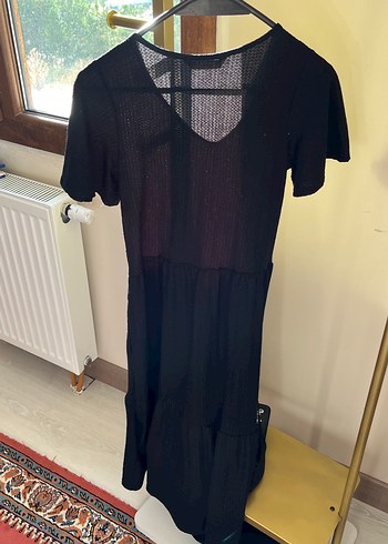 V Yaka Siyah Piliseli Uzun Elbise - Görsel 5