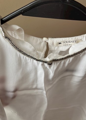 m Beden beyaz Renk Zincir Detaylı Beyaz Kolsuz Keten Bluz