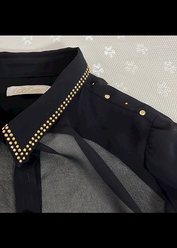 Düğmeli, İşlemeli Siyah Kadın Gömlek - Görsel 4