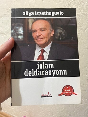 Aliya İzzetbegoviç kitap