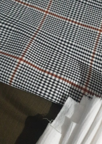 Kadın Beyaz ve değişik renkli parça kumaşlar - Görsel 5