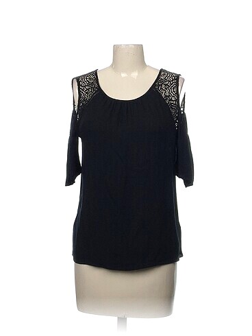 F&F Bluz %70 İndirimli.