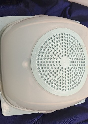 Tupperware peynir saklama kabı