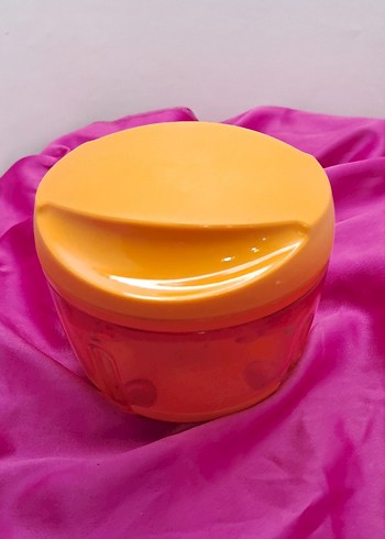 Beden Tupperware çevirmeli doğrayıcı.