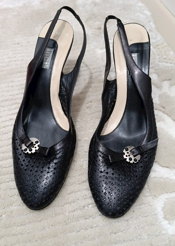 inci Sikligin Ve Rahatligin Siyah Slingback Ayakkabisi