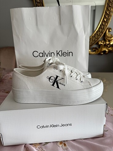Calvin Klein ayakkabı