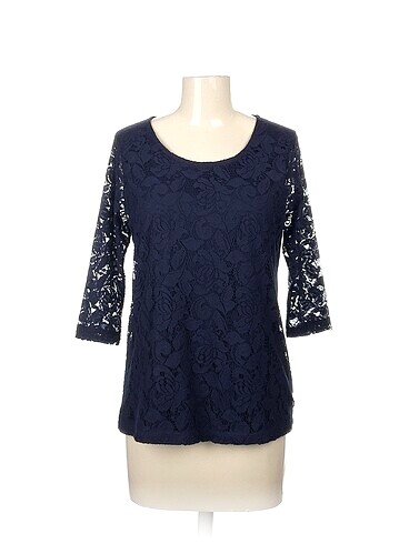 LC Waikiki Bluz %70 İndirimli.