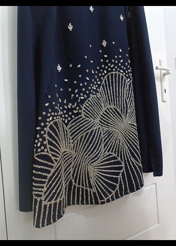 Nakışlı Lacivert Uzun Kollu Abiye Elbise - Görsel 3