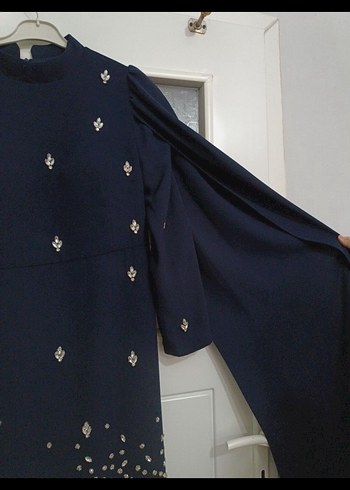 Nakışlı Lacivert Uzun Kollu Abiye Elbise - Görsel 2