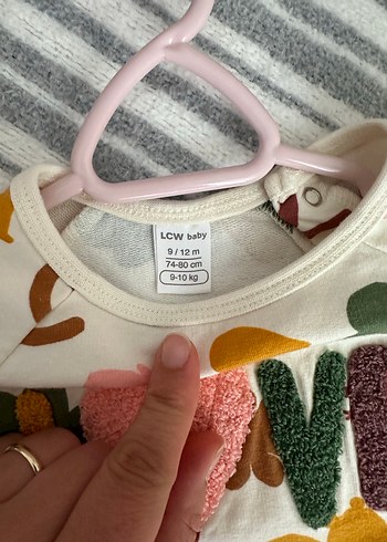 Çiçek ve Hayvan Desenli Bebek Tulum - Görsel 2