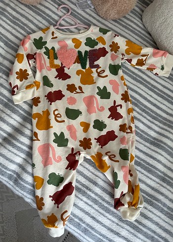 Çiçek ve Hayvan Desenli Bebek Tulum - Görsel 3