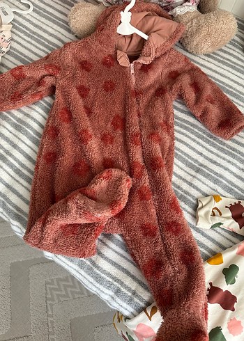 Bej Baskılı Bebek Önlüğü - Görsel 3