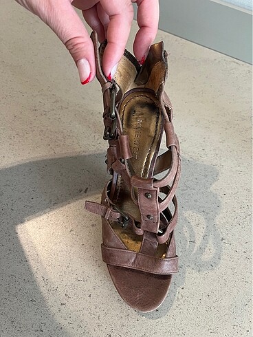 37 Beden Ninewest topuklu ayakkabi