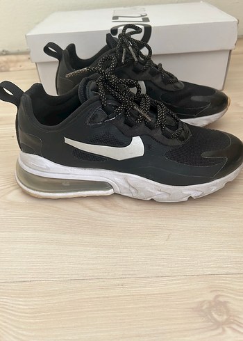 Nike 270 react sneaker - Görsel 3