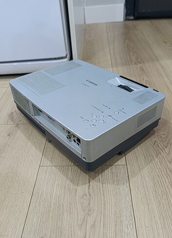 Canon lv-8227A PROJEKSİYON CİHAZI 