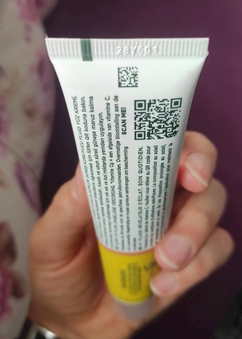 Garnier Vitamin C SPF 50+ Güneş Koruyucu Krem - Görsel 2