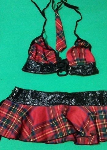Kırmızı Ekose Mini Rock Punk Sütyen ve Etek Takımı liseli kostüm
